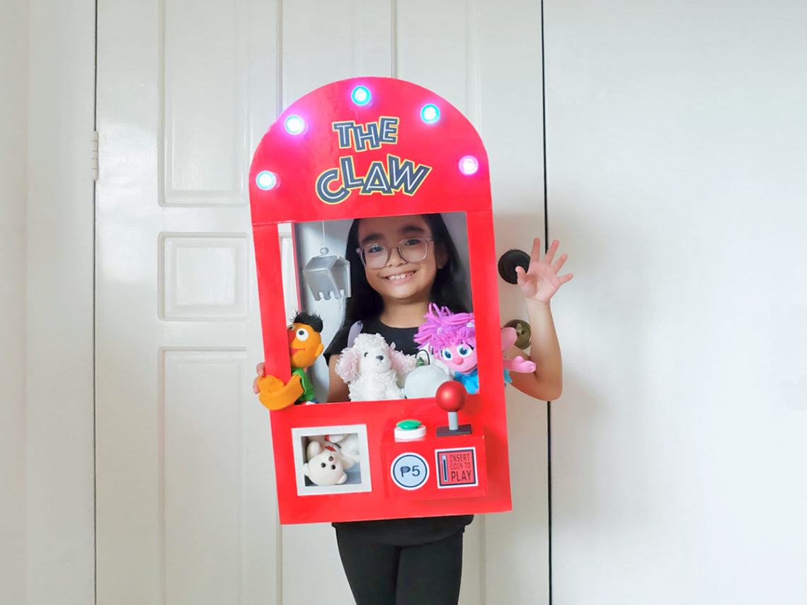 DIY Claw Machine Costume